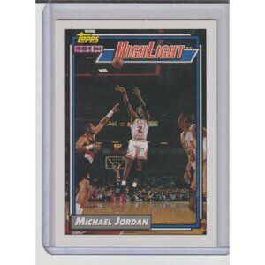 Michael Jordan 1992-93 Topps #3 Chicago Bulls